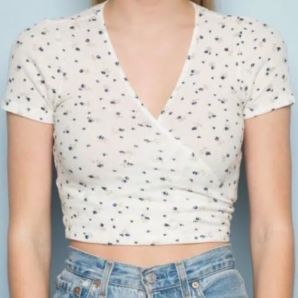 Brandy Melville tie Top